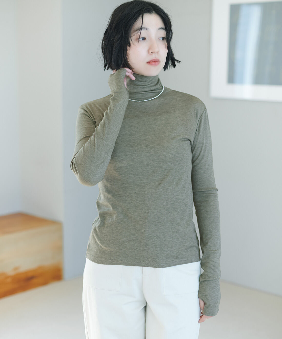 THREE FIFTY STANDARD やさしい肌ざわりのシルク混カットソータートル