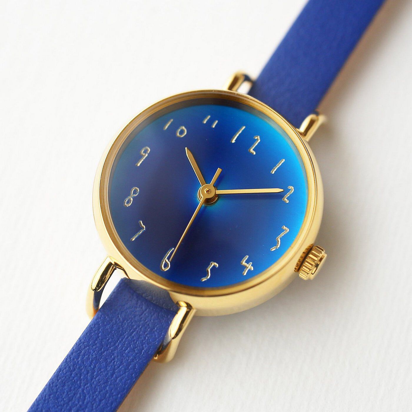 金沢の時計職人が仕上げる あなただけの腕時計〈インクブルー・気品