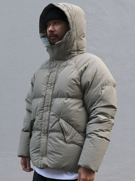 送料無料】Ten-c ARTIC DOWN PARKA ASH GRAY - FIVESTAR