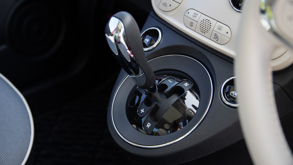 もっとドライブを愉しむ 〜デュアロジックの仕組みと発進編 | fiat