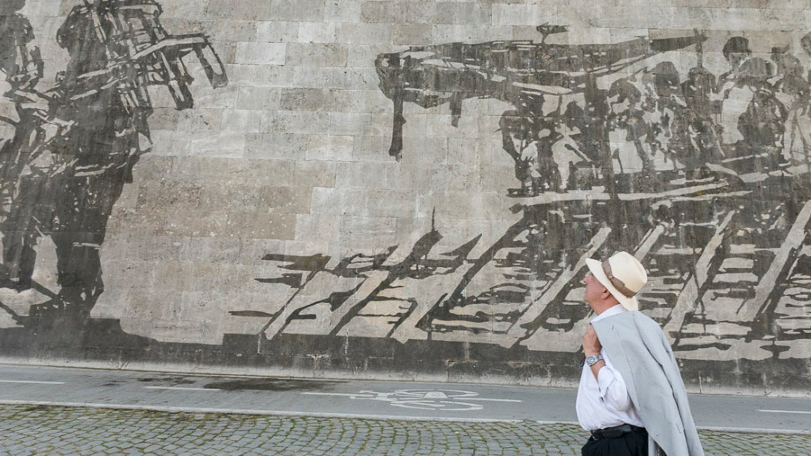 William Kentridge: Triumphs and Laments