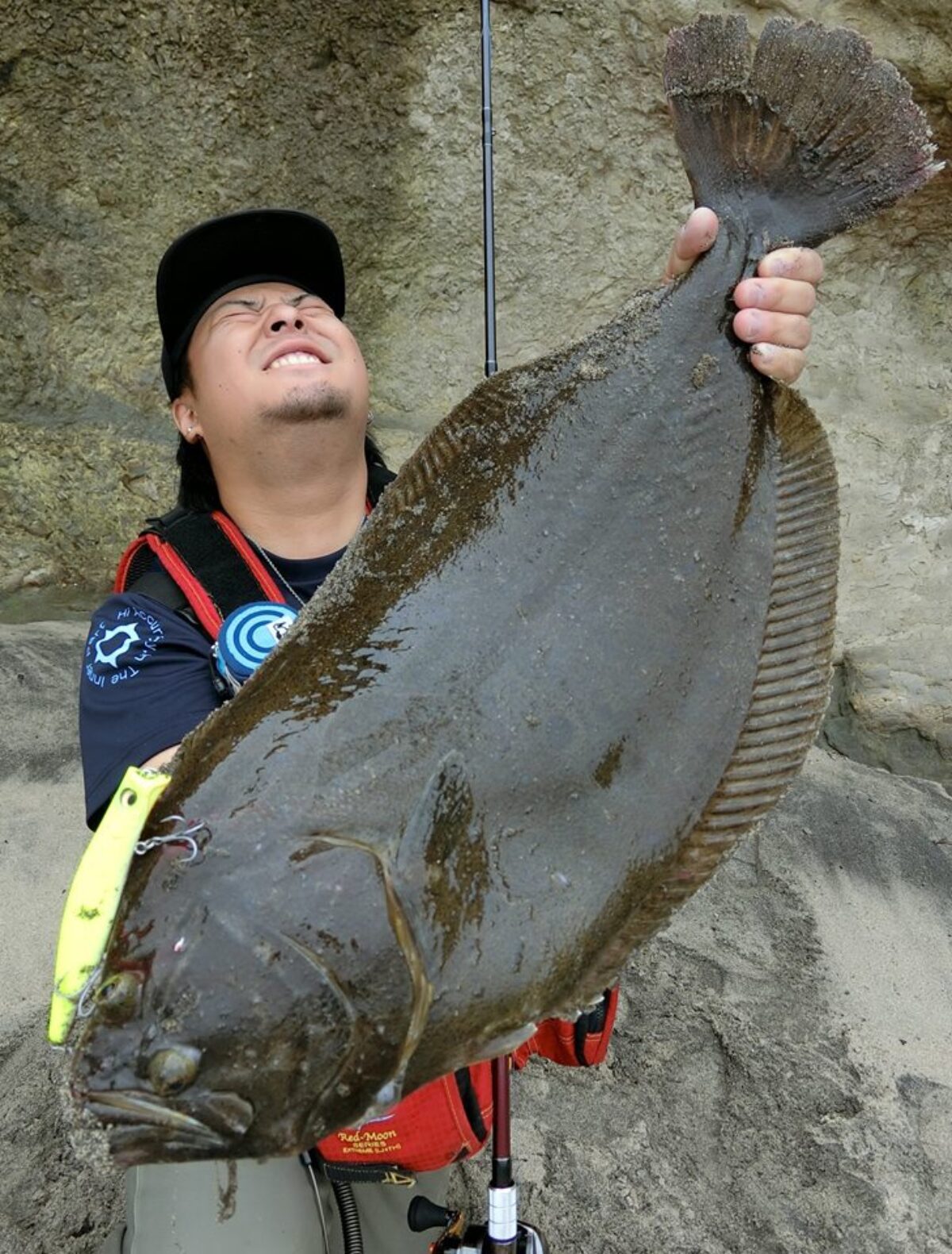 茨城ではリバーシーバスやサーフのヒラメの釣果が徐々に上向きになっ
