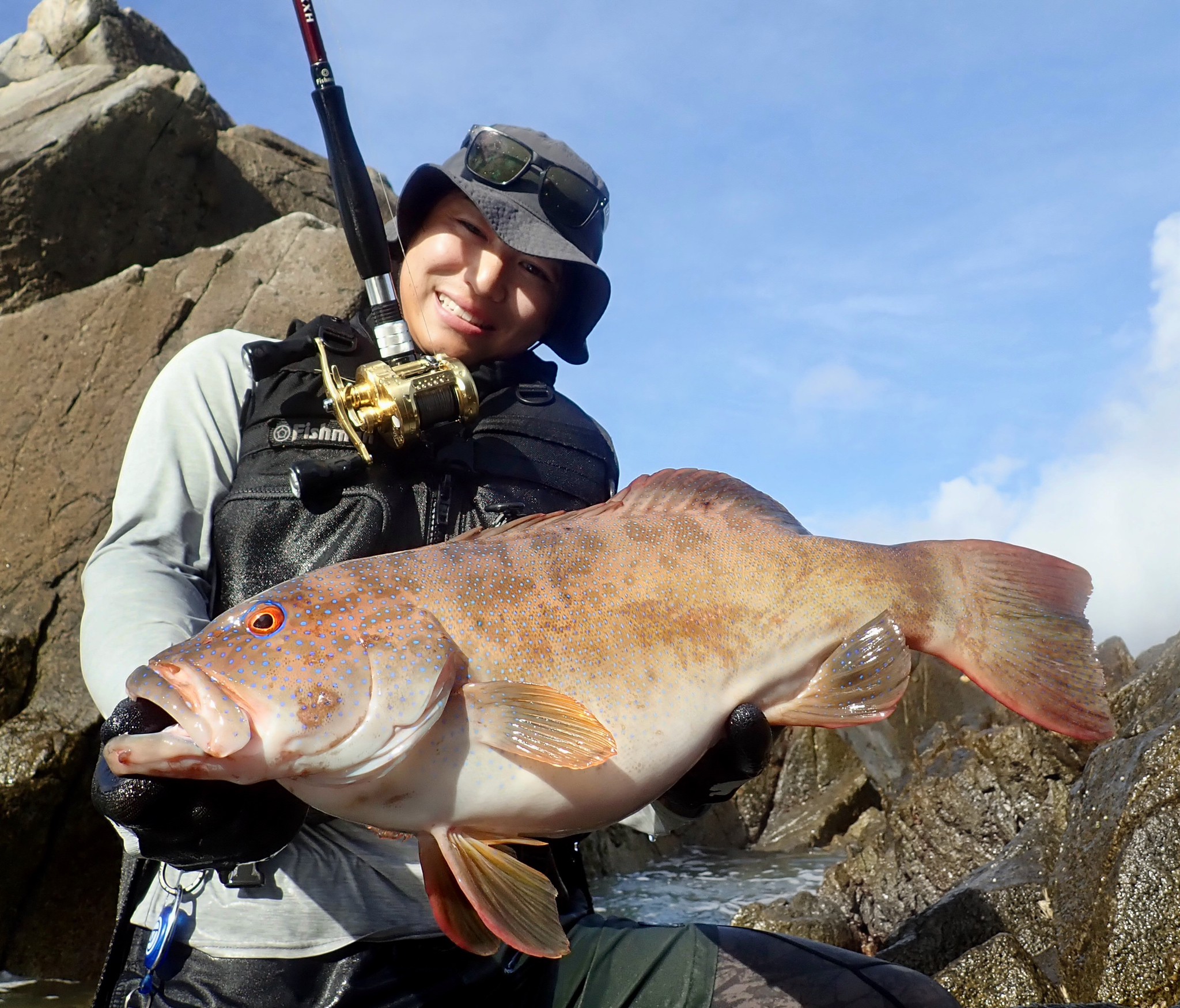 強めのバーサタイル。「BRIST HYDRO8.5XXH」で南国磯ゲーム - Fishman