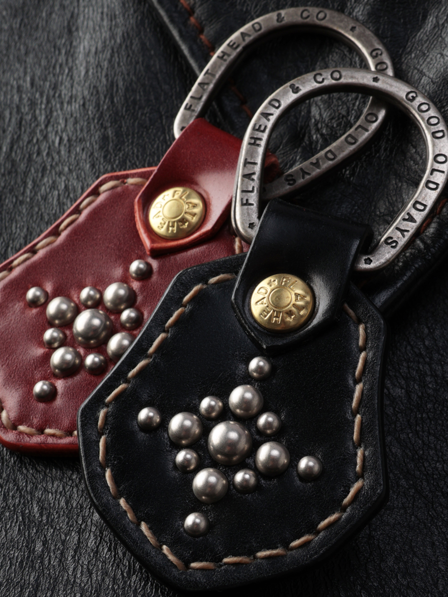 直営店・ウェブショップ限定 コードバン スタッズキーホルダー FN-K5D2