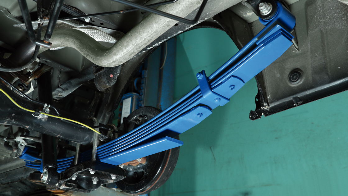 車好きがこだわる】トヨタ ハイエースの乗り心地を大改善！ 快適さを