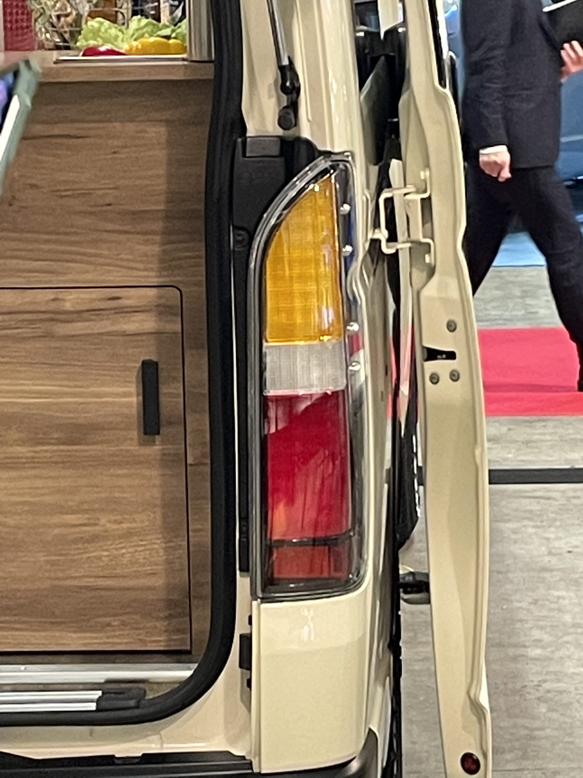 🆕🆕LED クラシックテール発売🆕🆕 | フレックス ハイエース さいたま