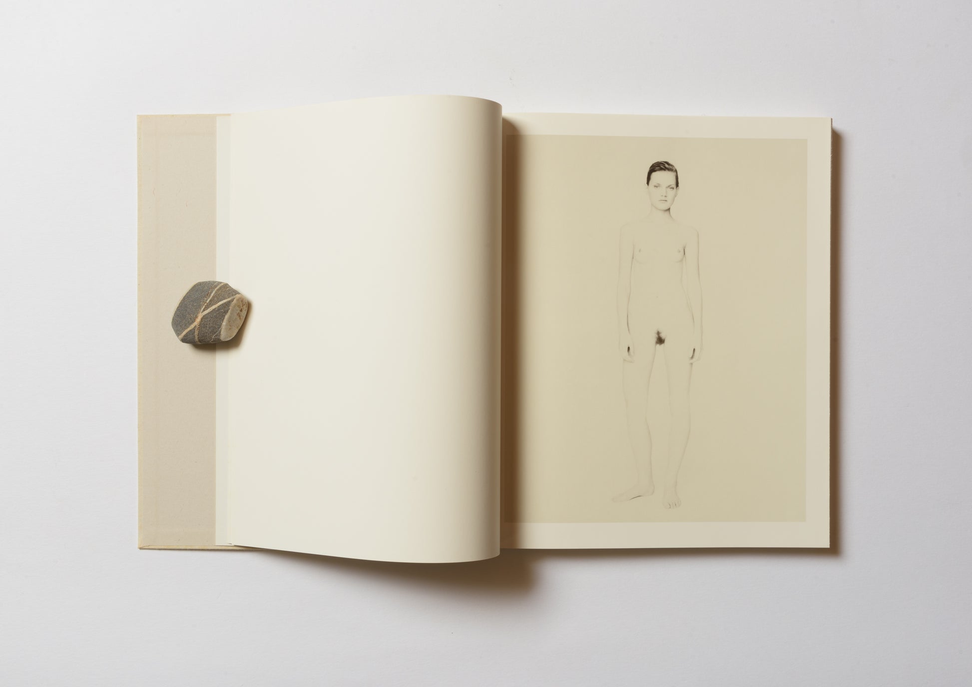 NUDI / Paolo Roversi – FRAGILE BOOKS