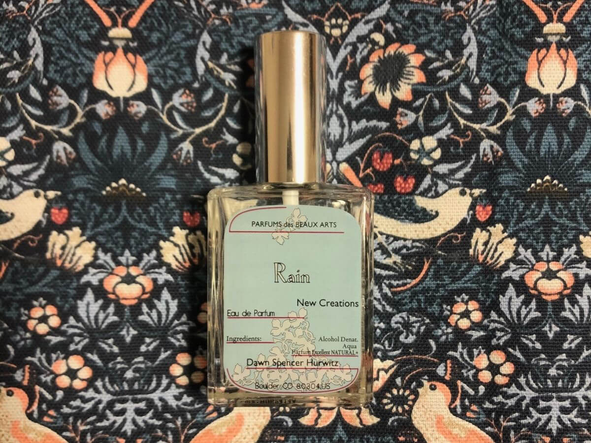 自分の肌との相性が分かる？！ 自然派香水『 ダウンパフューム