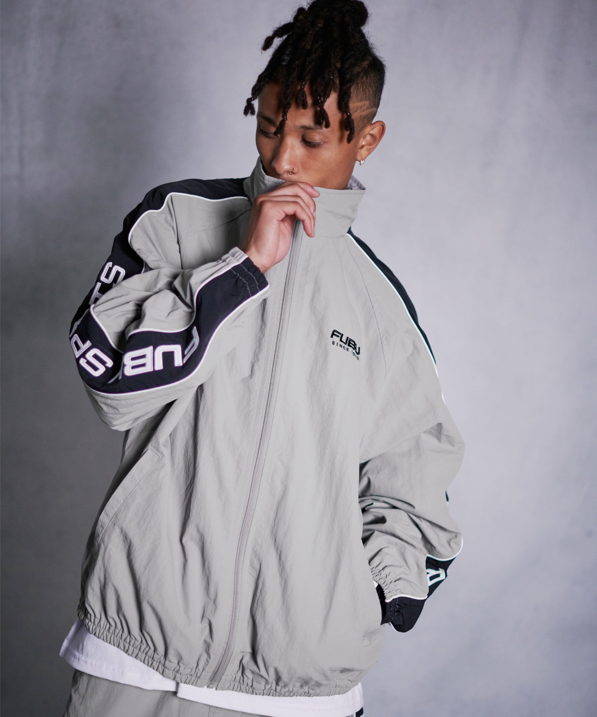 FUBU フブ ナイロンジャケット トラックジャケット 。FUBUはアメリカの