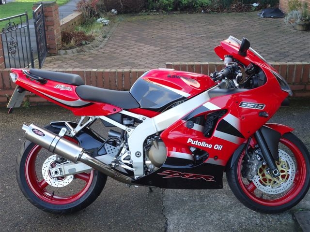 Kawasaki ZX636 A1P (2002) Exhaust - GALLERY