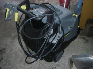 ケルヒャー業務用温水高圧洗浄機のご紹介！】◇新車・中古車◇富士岡山