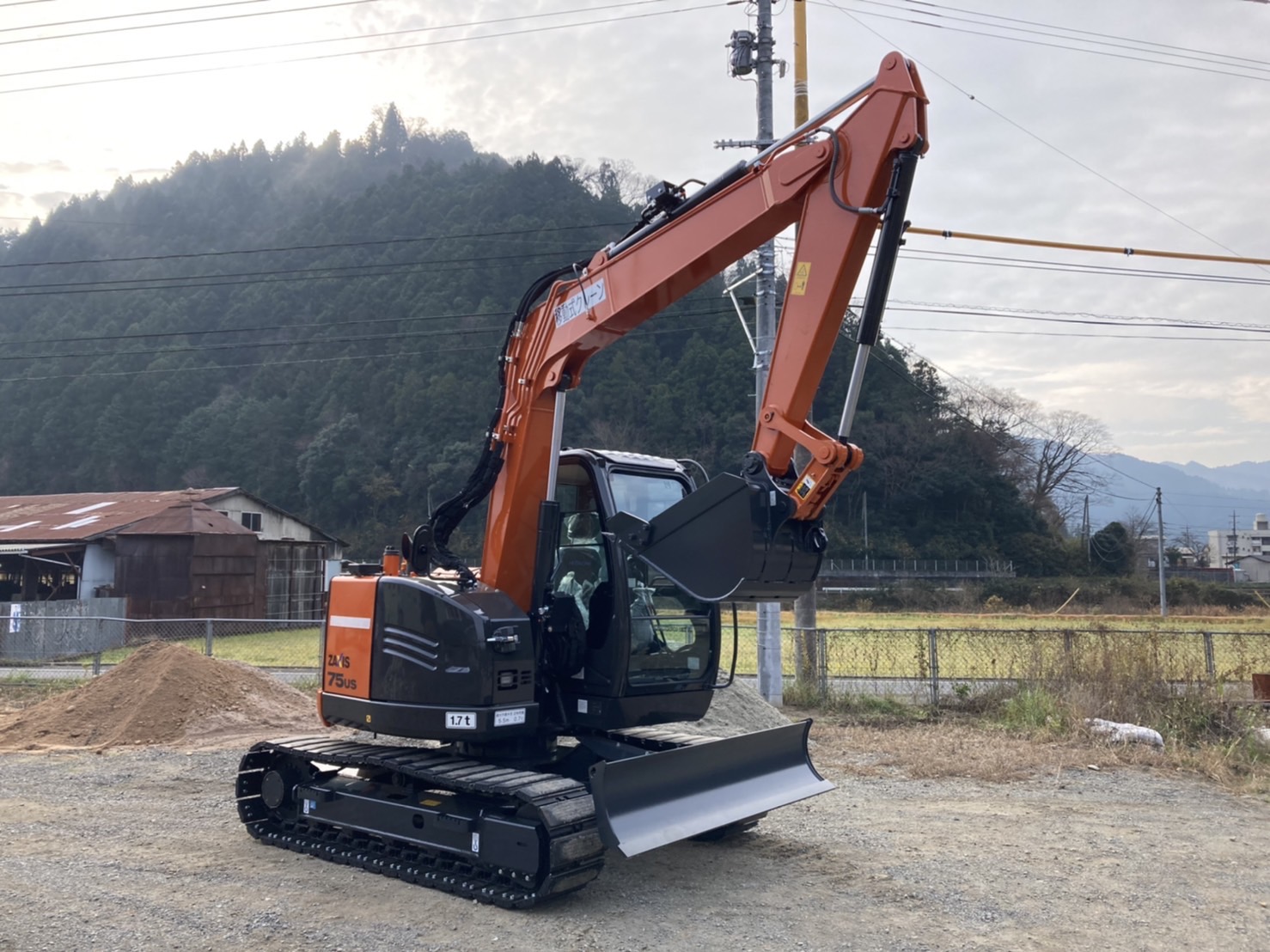 新車納入実績】日立建機油圧ショベル「ZX75US-5B」のご紹介！◇新車