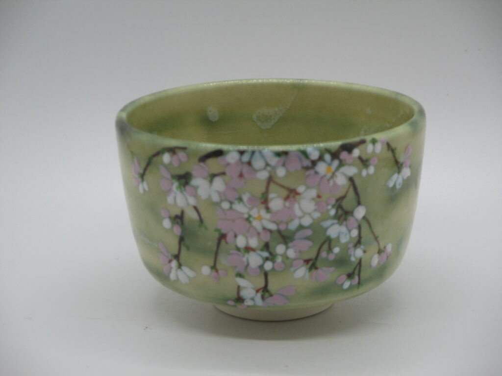 藤平陶芸 有限会社 – 五条坂で操業100年以上の清水焼製造会社