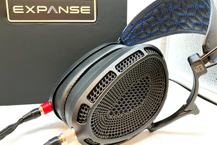 音質レビュー】Dan Clark Audioの開放型ヘッドホンEXPANSEは密閉型