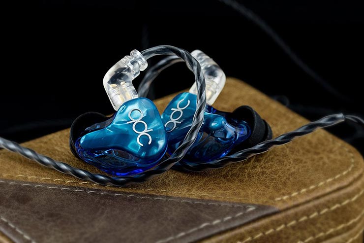 qdc Hybrid Folk-Sレビュー | 音導管を採用した美音系のサウンドが特徴