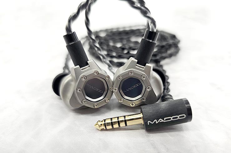 MADOO Typ821レビュー | 新開発ドライバー搭載で高い表現力が魅力の