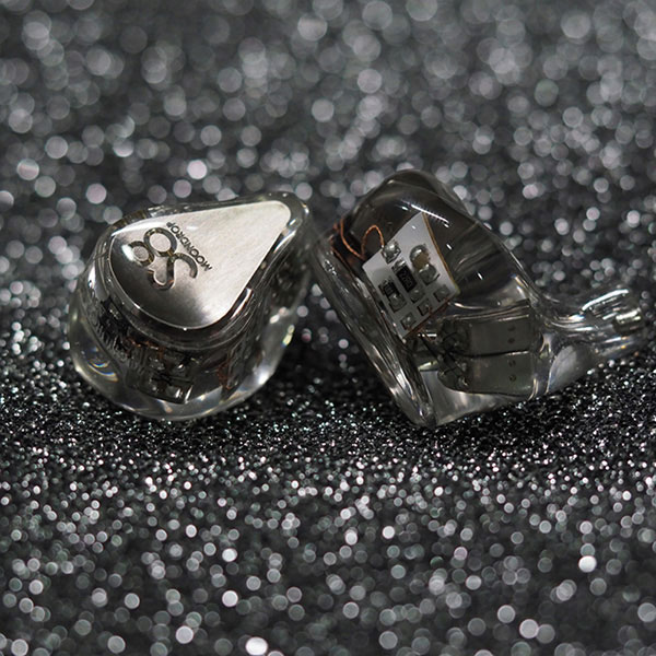 水月雨（MoonDrop） S8 買取価格｜フジヤエービック