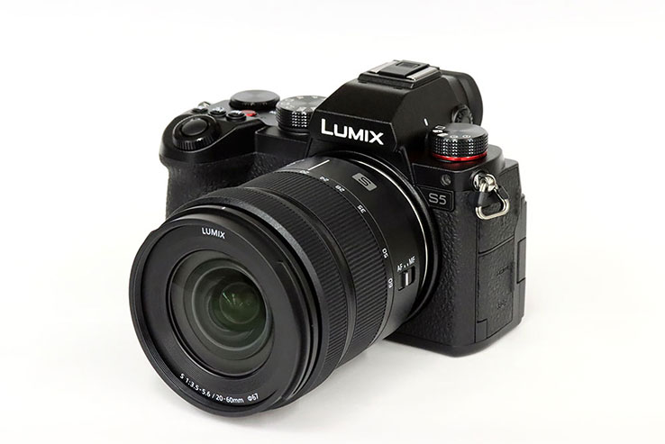 Panasonic LUMIX S5の高感度性能をライバル機と比較レビュー