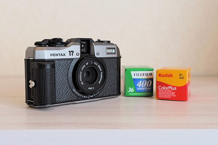 PENTAX 17 レビュー× こばやしかをる｜こだわりと楽しさが詰まった
