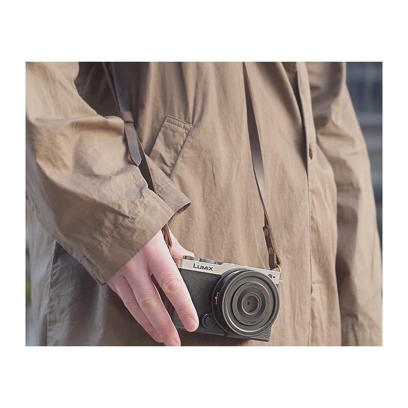 Panasonic LUMIX S9 ボディ ダークシルバー DC-S9-S 新品｜フジヤカメラ