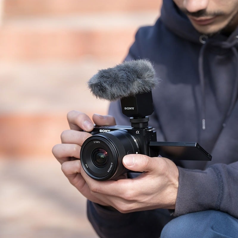 SONY E 11mm F1.8 SEL11F18 新品｜フジヤカメラ