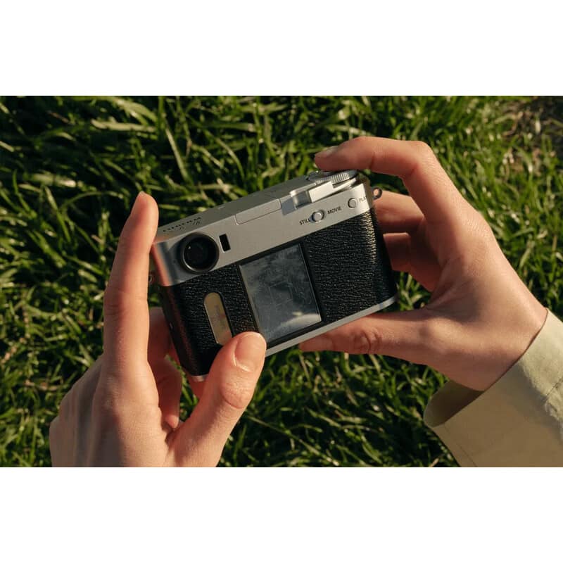 富士フイルム X half (FUJIFILM X-HF1) シルバー 新品｜フジヤカメラ