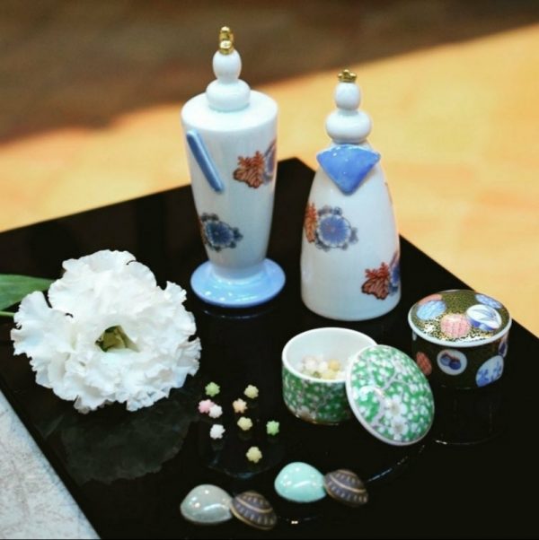 上質な雛飾り「Hina Doll 」 | 特集 | 有田焼 深川製磁｜公式