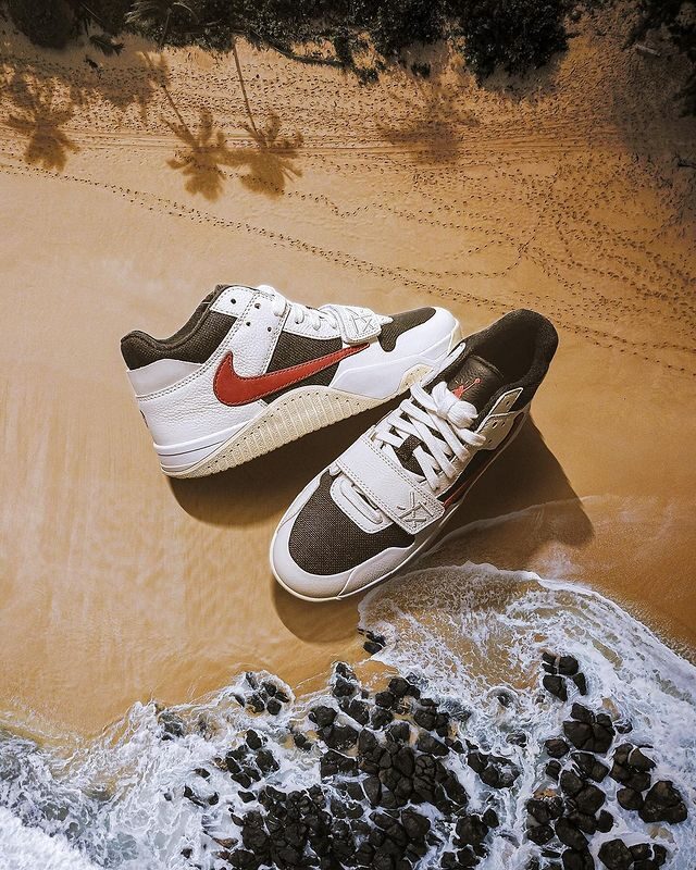 2024年 5/10 発売】TRAVIS SCOTT NIKE JORDAN JUMPMAN JACK TR “Sail