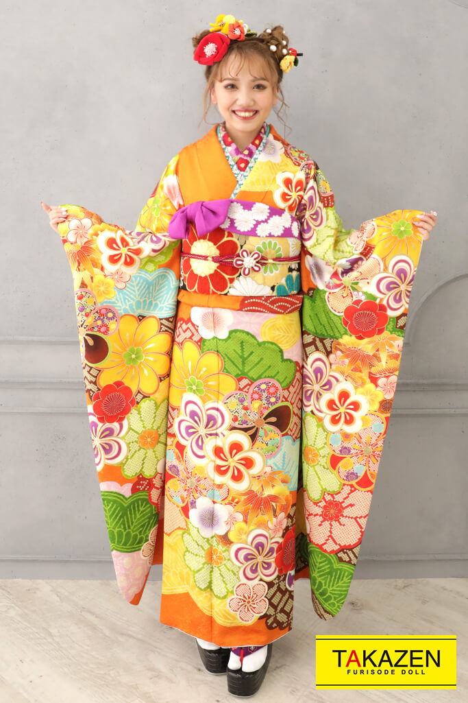 レトロ古典 オレンジ/グリーン(緑色) 花柄/現代柄 個性的 目立つ振袖