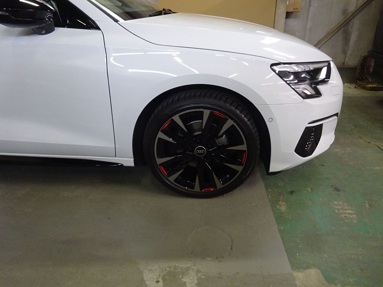 アウディ純正A3/S3(GY/8Y)用18インチ5Vスポークアキューメントデザイン