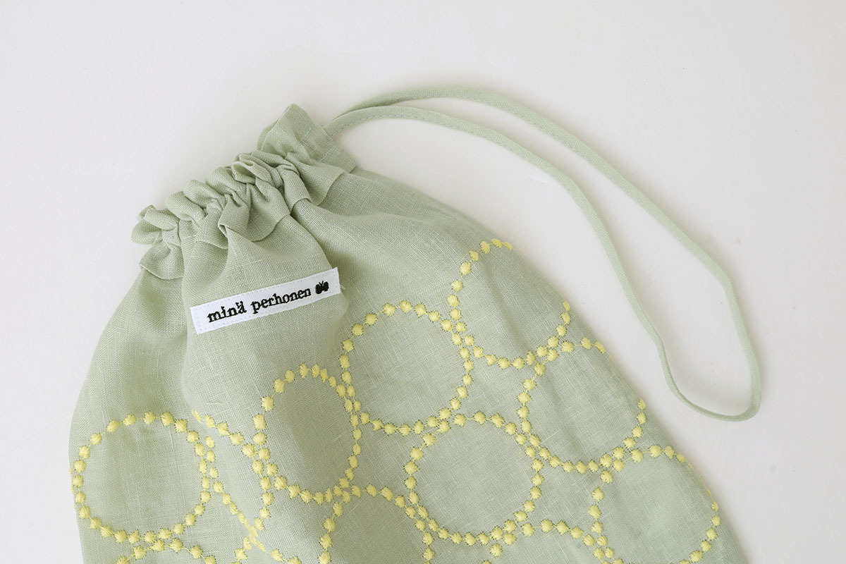 mina perhonen ミナペルホネン 子供服 tambourine 巾着 M