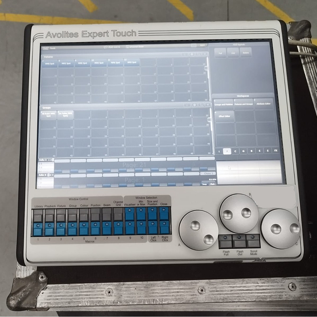 Avolites Pearl Expert Pro, Touch Wing and Touch Monitor – Buy now