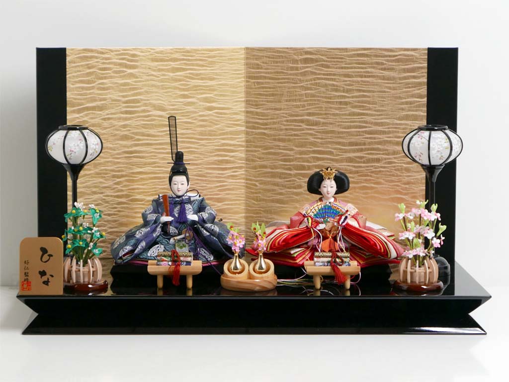 ピンクと青の有職文様衣装の雛人形絹金包み屏風巻物親王飾りが安い