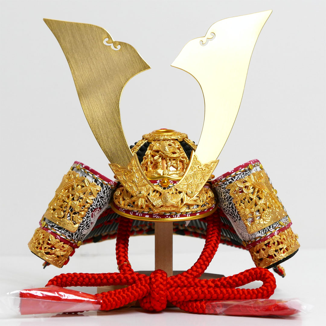 竹雀之兜10号二曲金屏風弓太刀兜飾りが安い 雄山作 国宝模写 五月人形