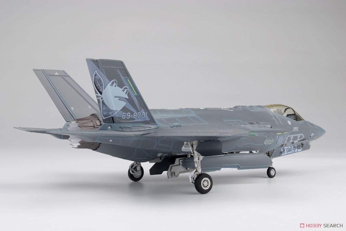 航空自衛隊F-35A ライトニングII 第301飛行隊 50周年記念特別塗装機
