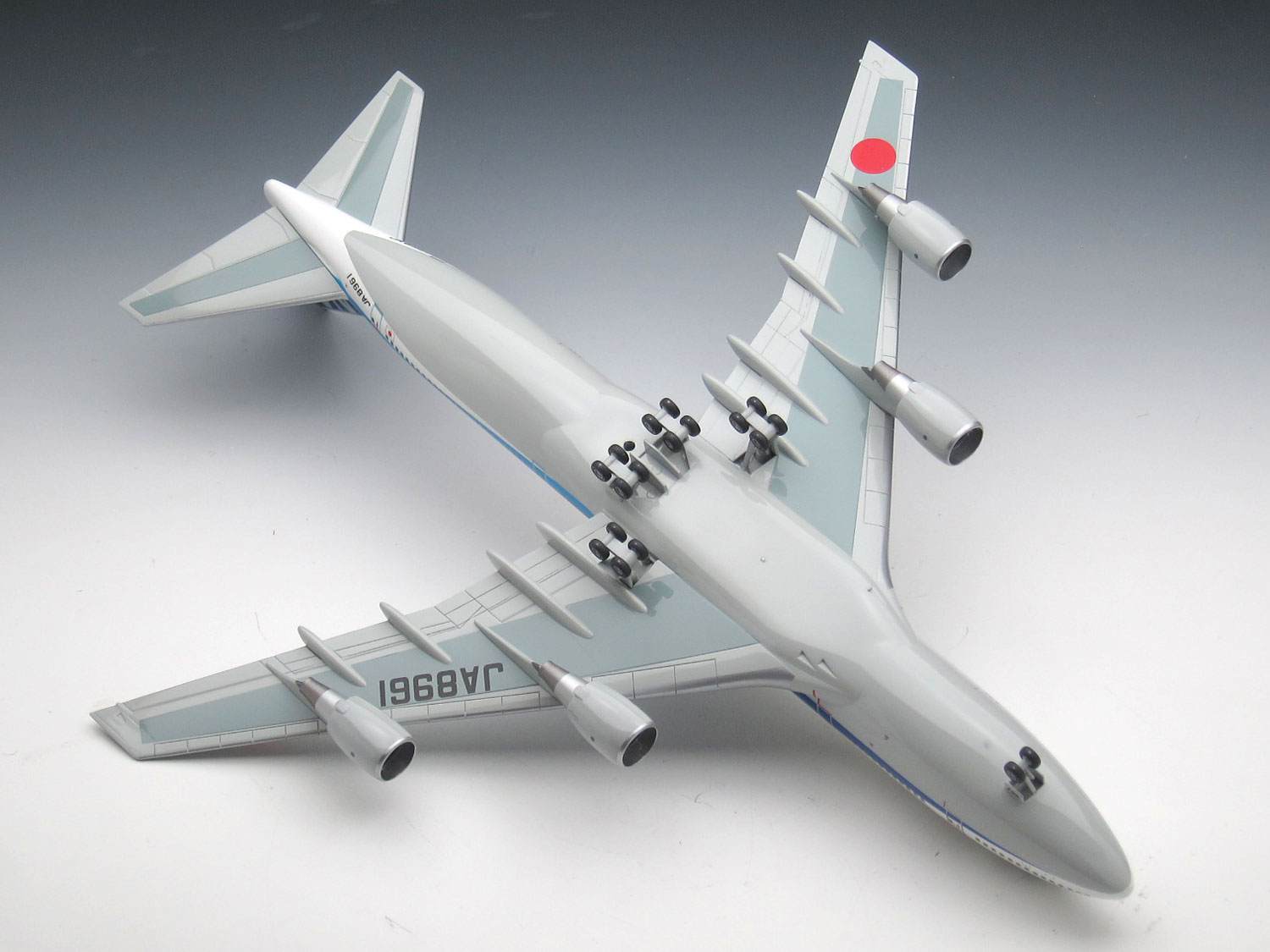 ハセガワ 1/200「ANA ボーイング747-400D（JA8961）」プラモデル製作記