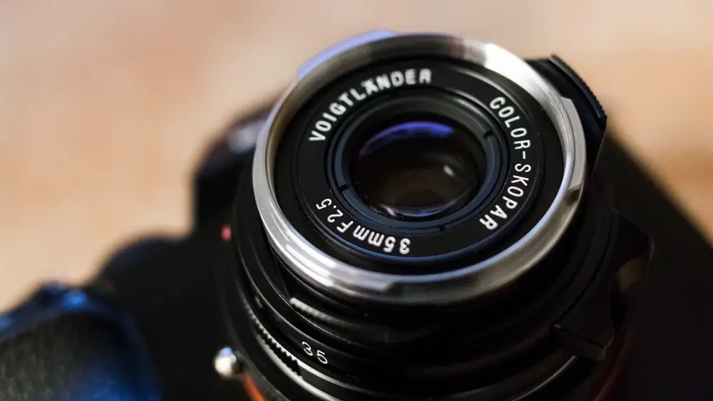 The Voigtländer 35mm f/2.5 Color Skopar