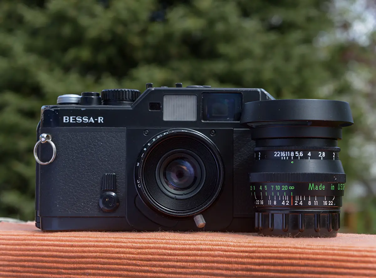 5 Frames With Bessa R, Jupiter-8 50mm and VC Color Skopar 35mm