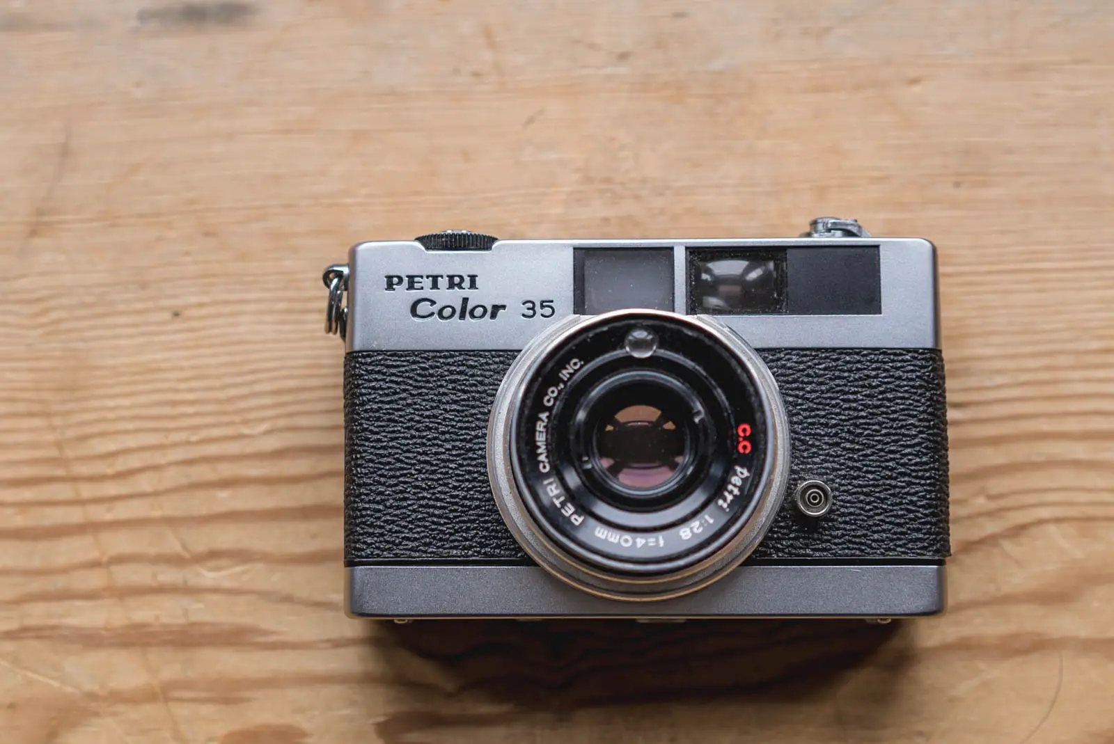 完動機 ペトリPETRI Color 35 フィルムカメラ The Petri Color 35 - 35mmc