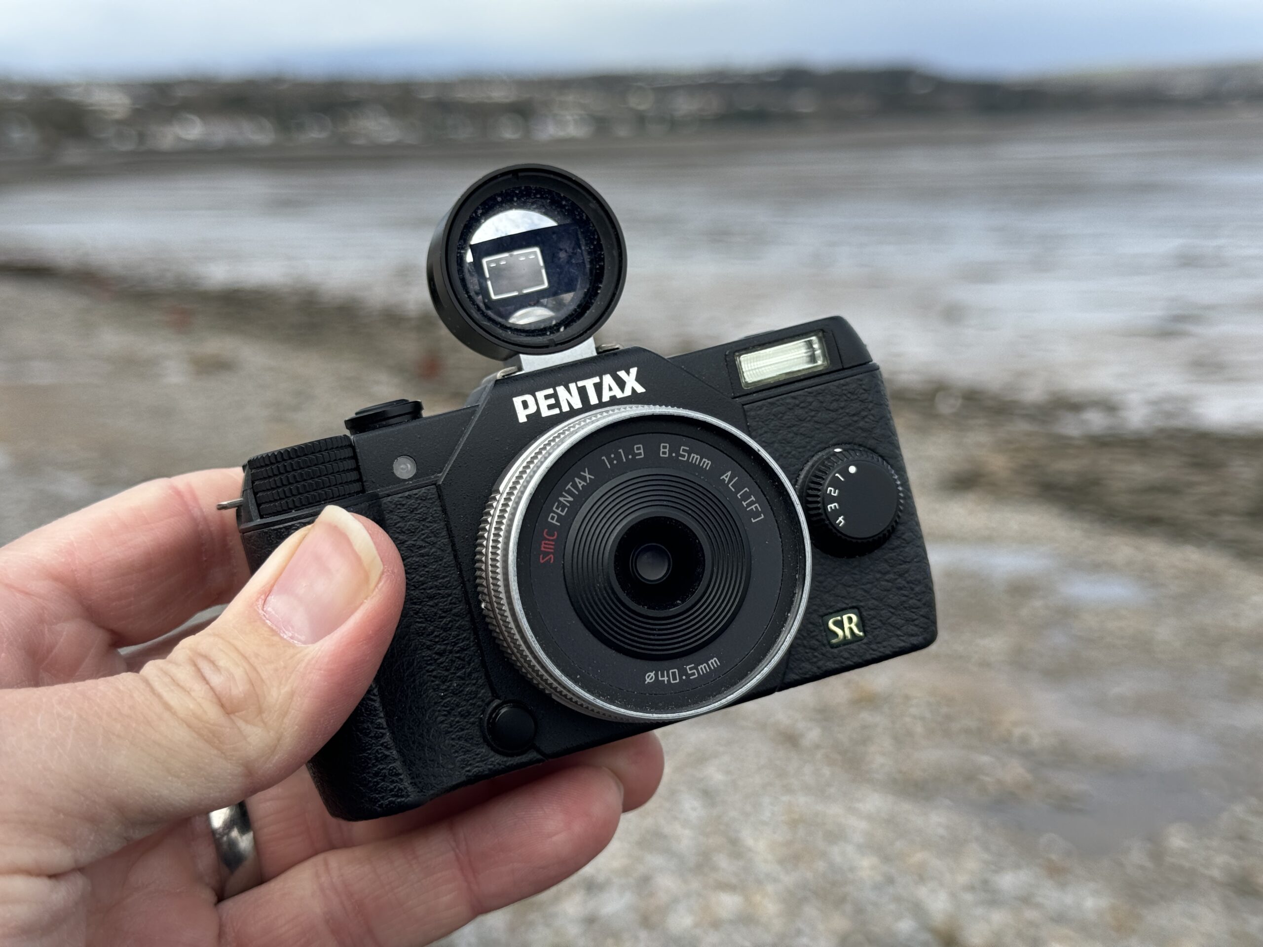 Pentax Q7 - A Black and White Holiday Workflow - 35mmc