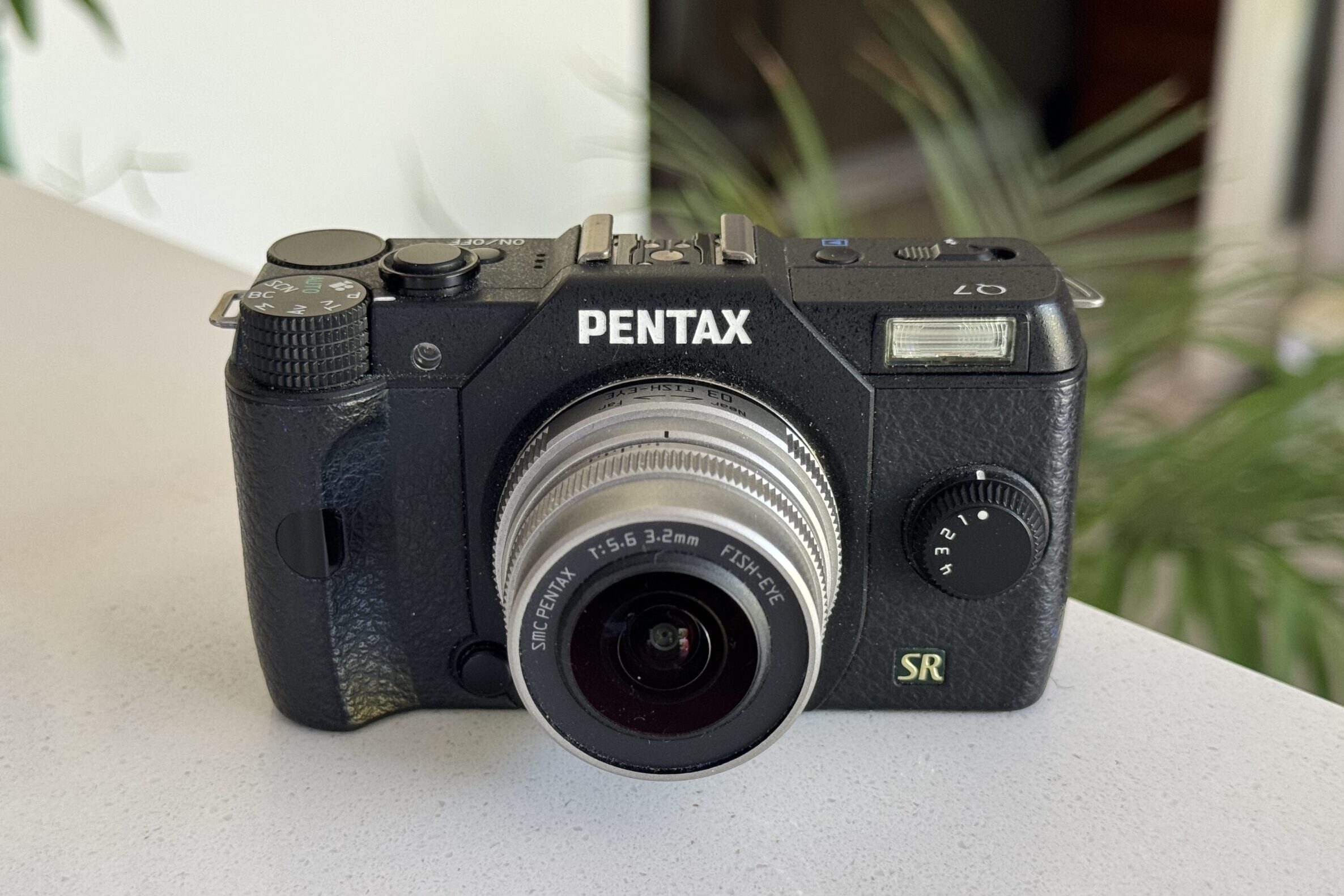 5 frames with a Pentax Q7 & Fisheye lens in the library - 35mmc