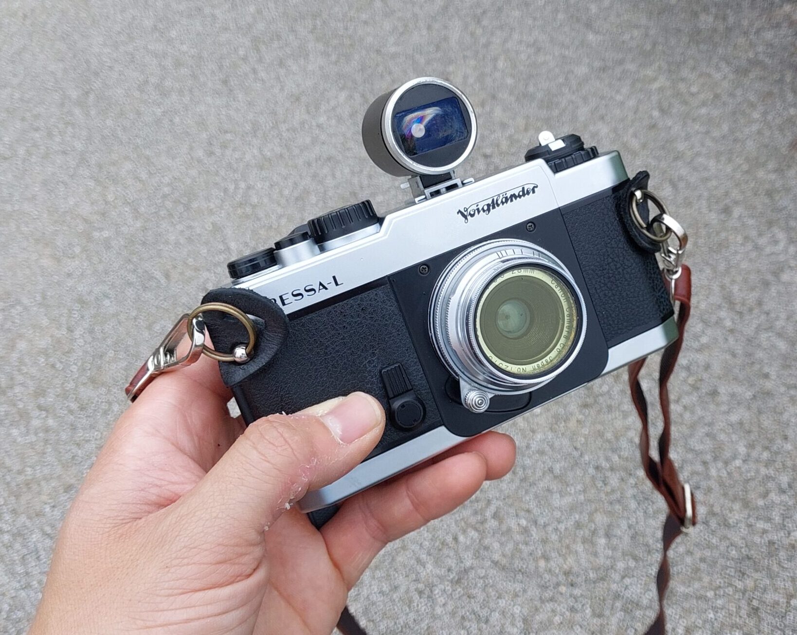 5 Frames with a Voigtlander Bessa L - Broken in Just the Right Way