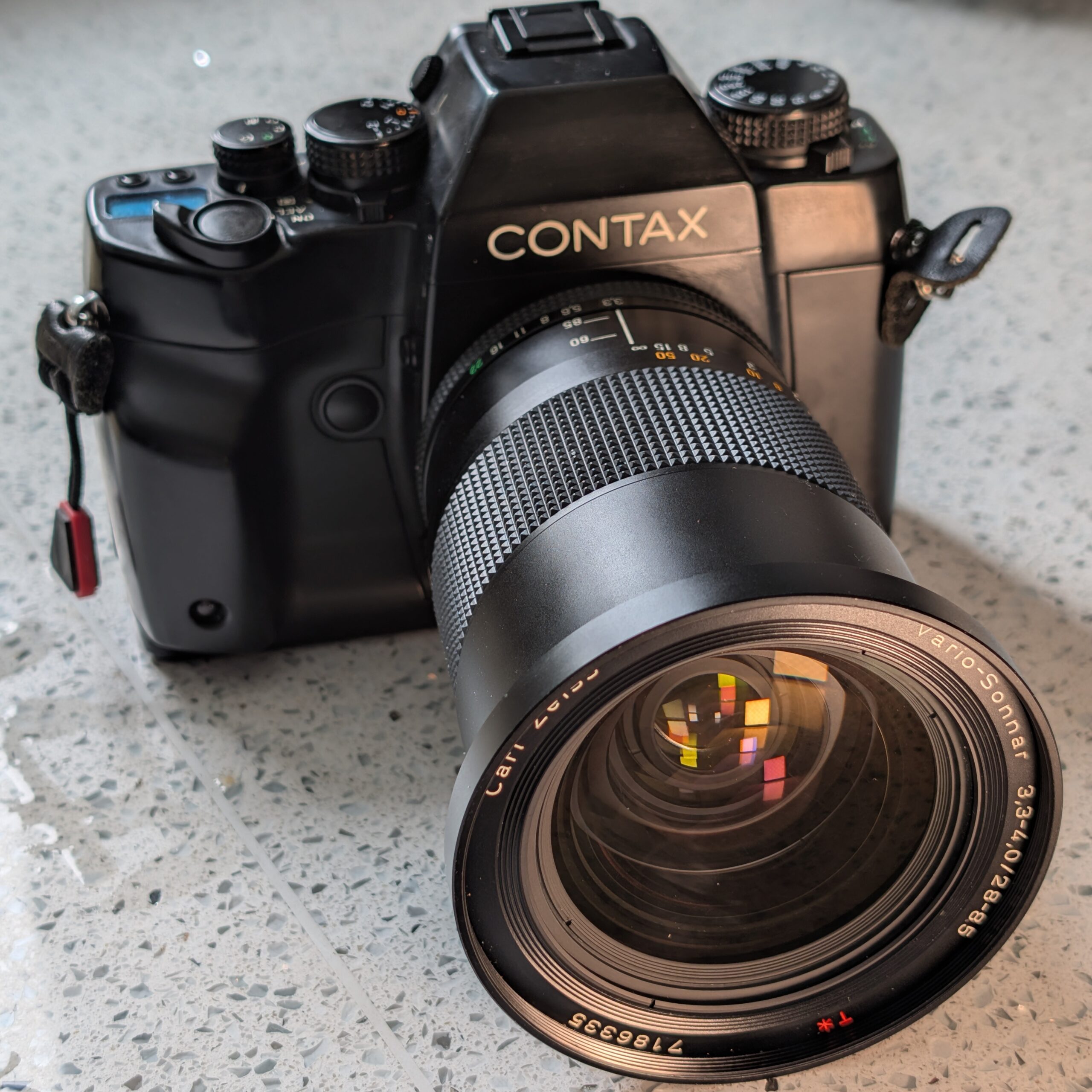 CONTAX RX フィルムカメラ Sonnar 2,8/135 5 frames in France with a