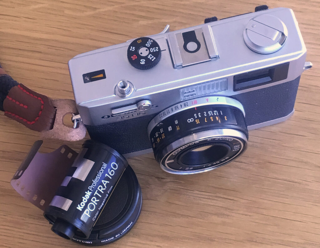 Mexico City with a Travel Camera (Olympus 35 RC) - 35mmc