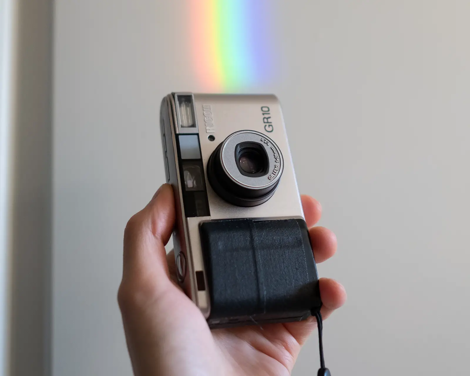 Ricoh GR10 Review - A Diamond Wrapped in Coal - By Edward Chang