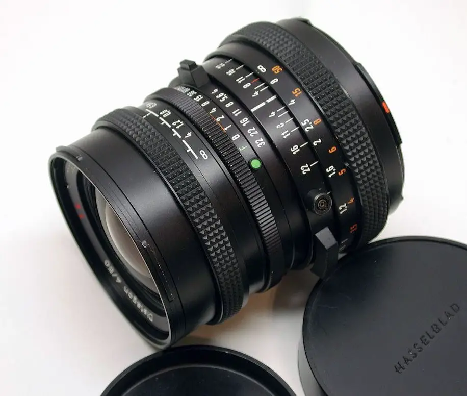 Zeiss Distagon 50mm CF f/4 FLE - By Marco Fantin - 35mmc
