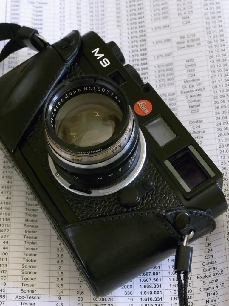 Zeiss Jena 5cm Sonnars - The Magic of the Prewar Uncoated Sonnar