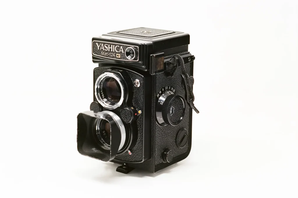 Yashica MAT 124G (and its auxiliary lenses) Review - By Aivaras