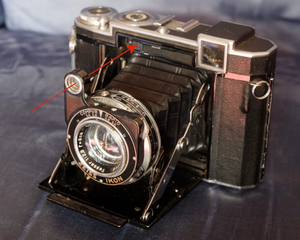 Super Ikonta 532/16 Review - An Ikon - By Bob Janes - 35mmc