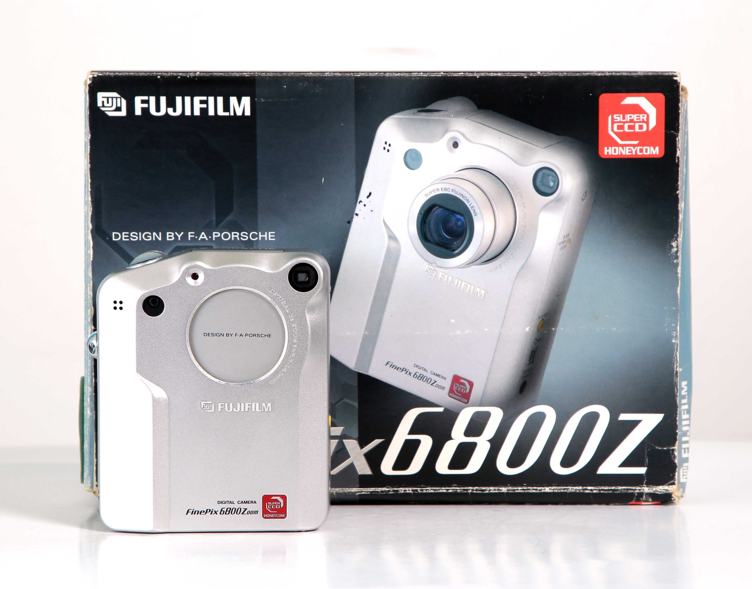 FUJIFILM Finepix 6800Z ポルシェデザイン - 新潟県で中古カメラ・中古